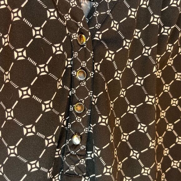 Large Croft & Barrow V-neck Blouse with 3/4 length sleeves - sz L - Picture 6 of 12